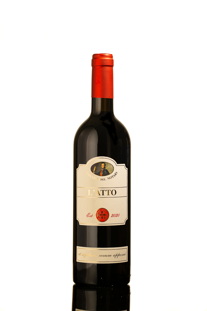 Acquista L'Atto Basilicata I.G.T. Rosso delle Cantine del Notaio su arswine.it - Vino pregiato dal sapore intenso